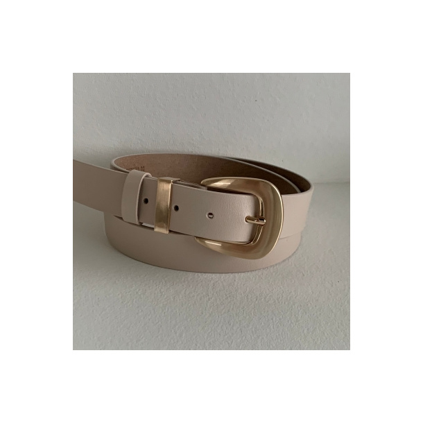 B�lte med guld farvet sp�nde