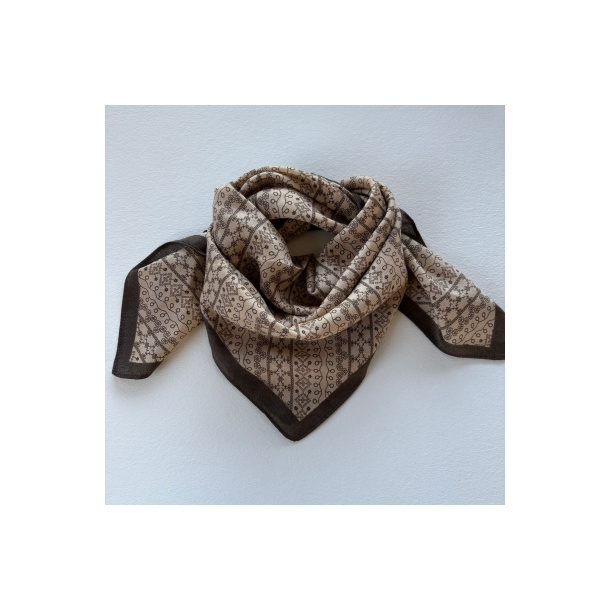 Beige/ brunt viskose t�rkl�de 