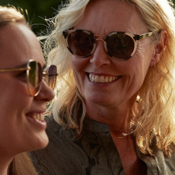 BRIELLA solbrille- dots