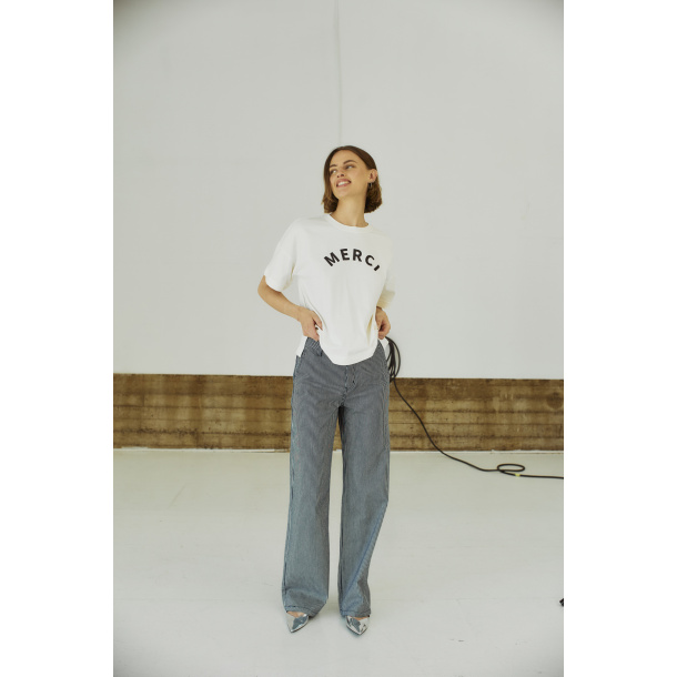 CAROL Merci tee