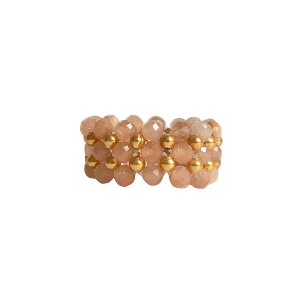 Ring lace stone