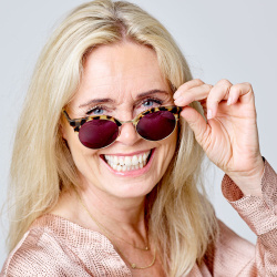 VERONA solbrille- honey